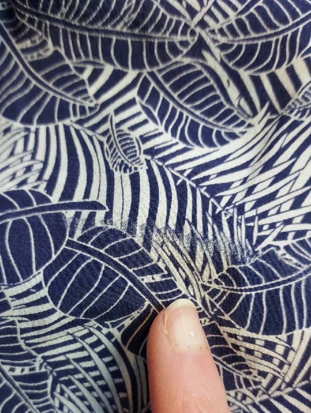 EQUIPMENT Tegan Sleeveless Silk Shirt Dress in Leaf Print Small S
